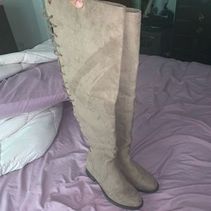 Brand New Knee High Lace Up Boots
